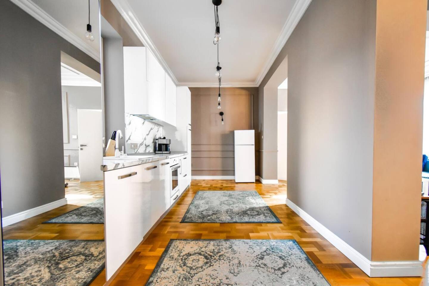 Апартаменты 2Bdr Luxury On Prime Location София Экстерьер фото